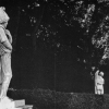 Barbarian prisoner and Callipygian Venus, Versailles, 1966 - Робер Дуано (Robert Doisneau)