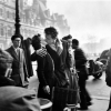 Kiss by the Hotel de Ville, 1950 - Робер Дуано (Robert Doisneau)